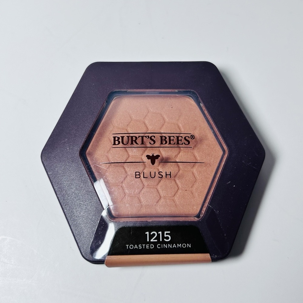 New Burt's Bee's 100% Natural Blush With Vitamin E In Toasted Cinnamon